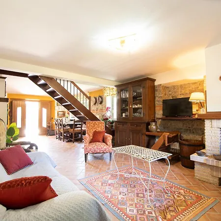 Appartement La Polla With Swimming Pool Lucca