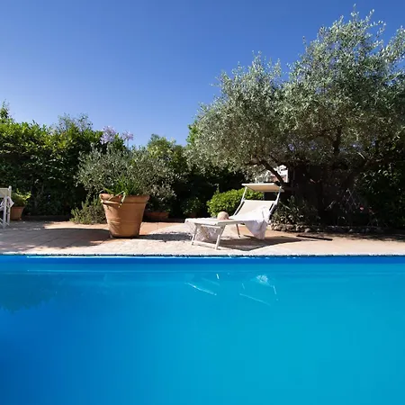 La Polla With Swimming Pool *