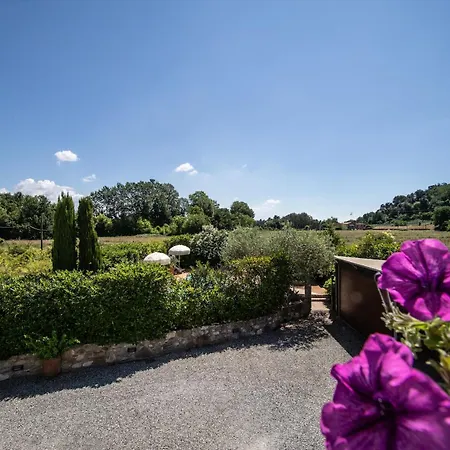 La Polla With Swimming Pool