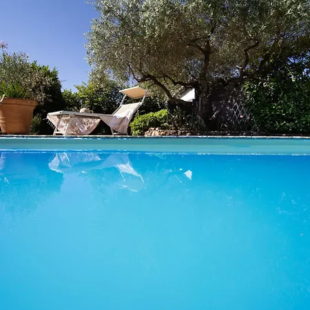 La Polla With Swimming Pool Appartement