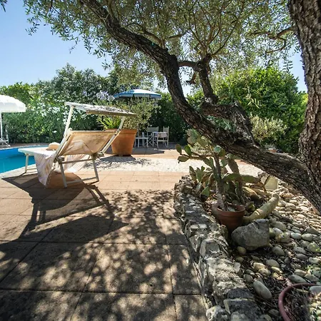 La Polla With Swimming Pool Appartement